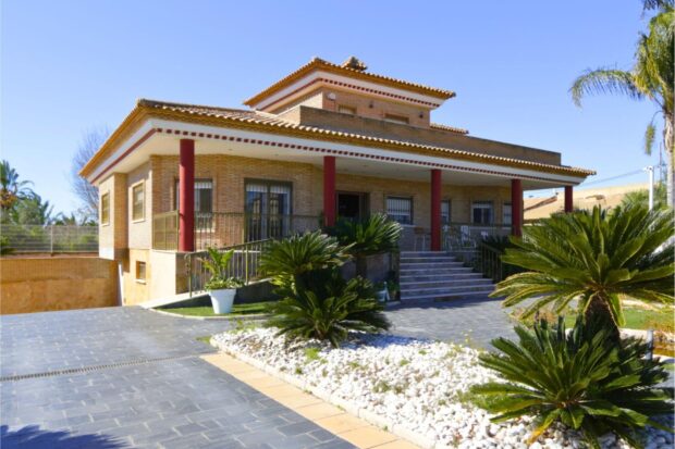 property image #0