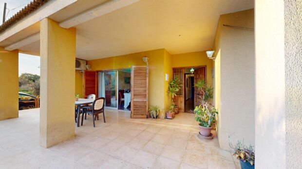 property image #1