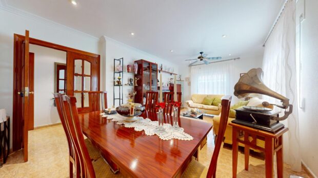property image #2