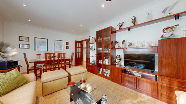 property image #3