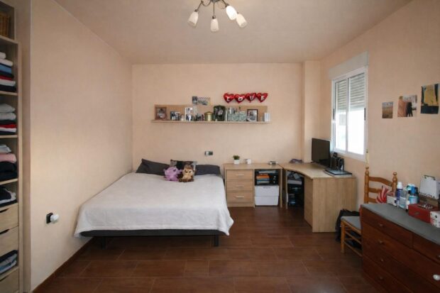 property image #3