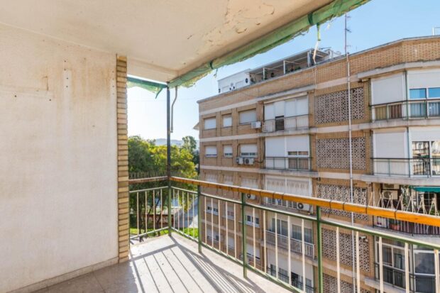 property image #3