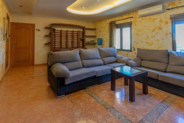 property image #2