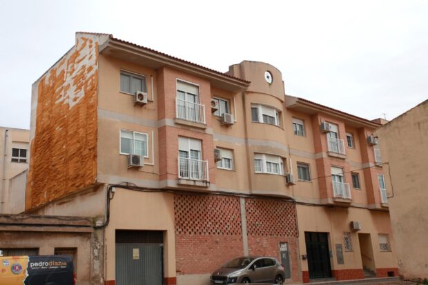 property image #2
