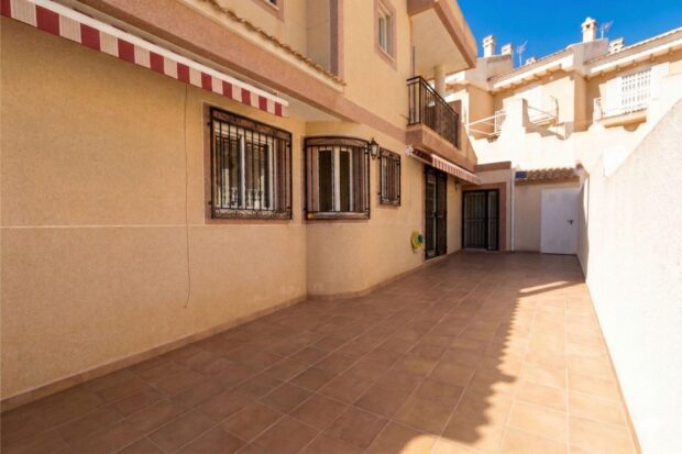 property image #3