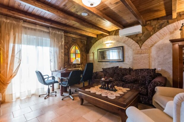 property image #3