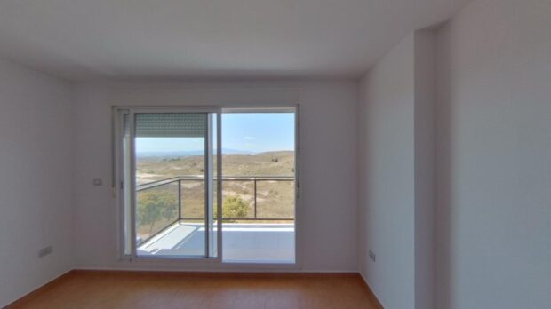 property image #3