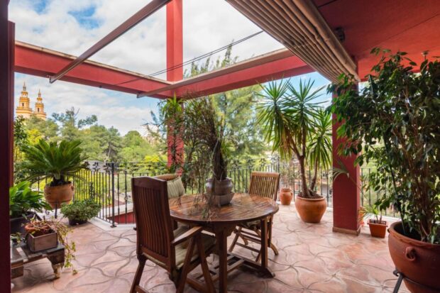 property image #0
