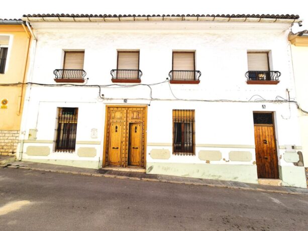 property image #0