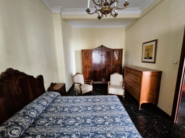 property image #3