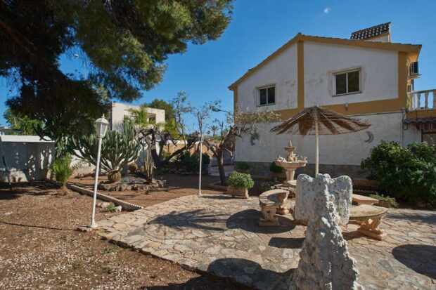 property image #2
