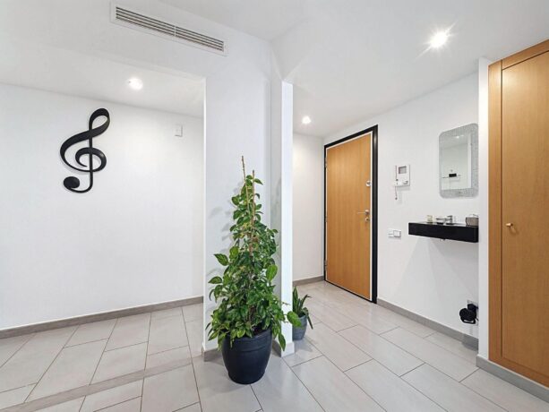 property image #0