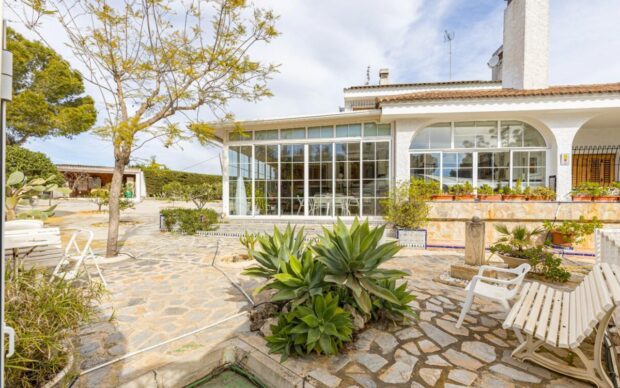 property image #2