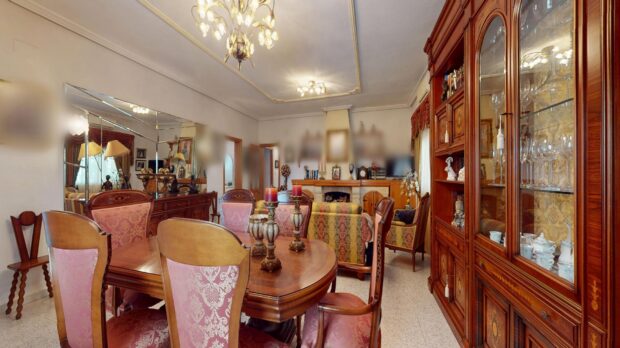 property image #3