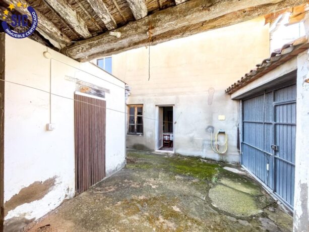 property image #3