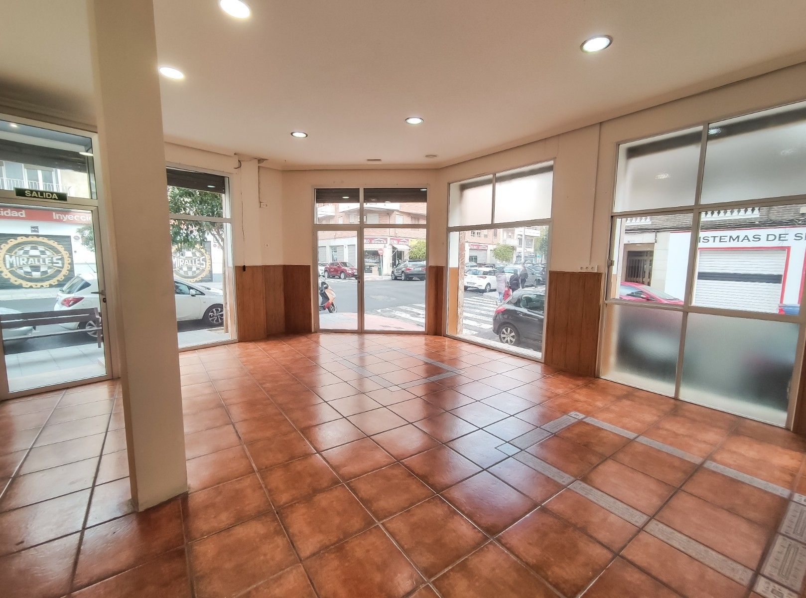 property image #0