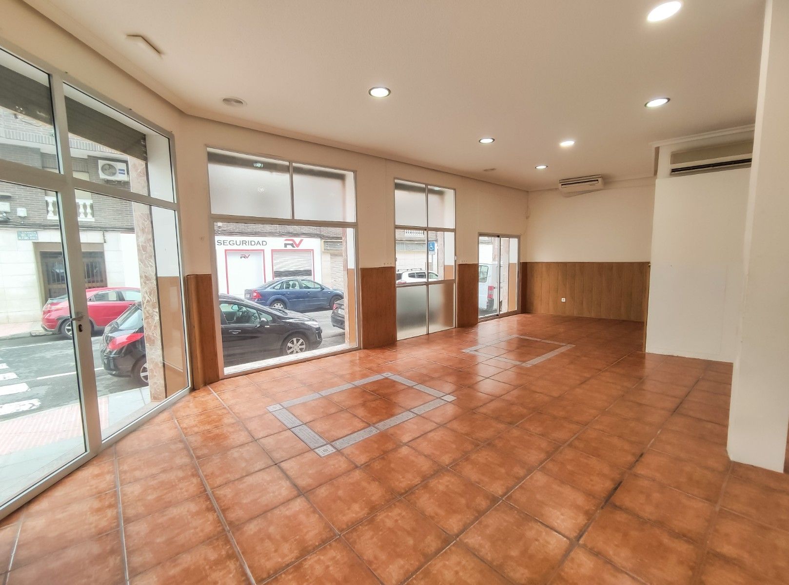 property image #4