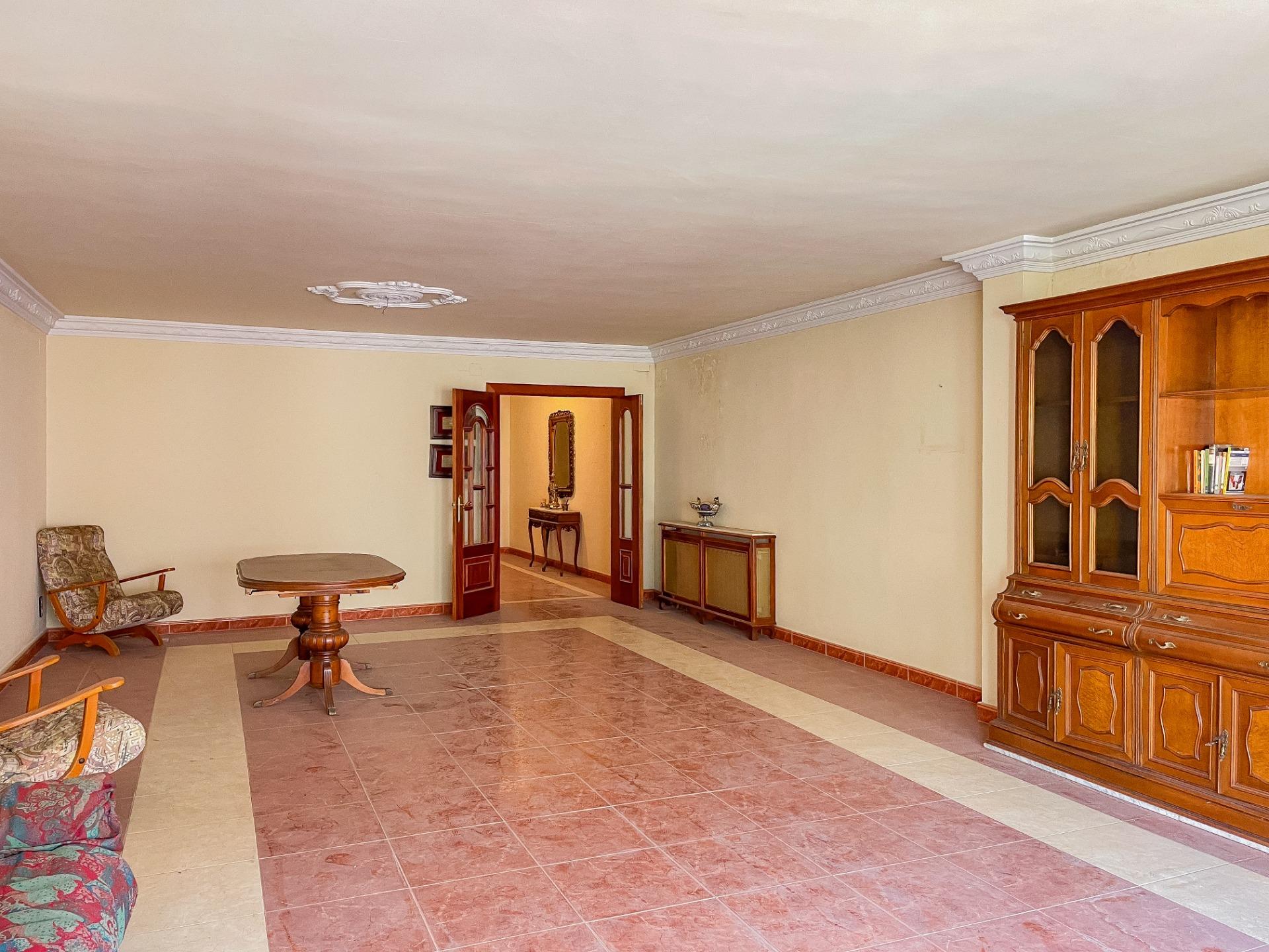 property image #1