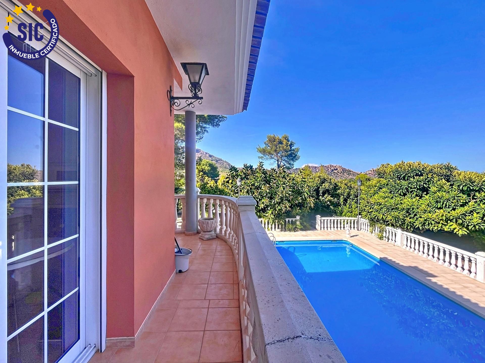 property image #3