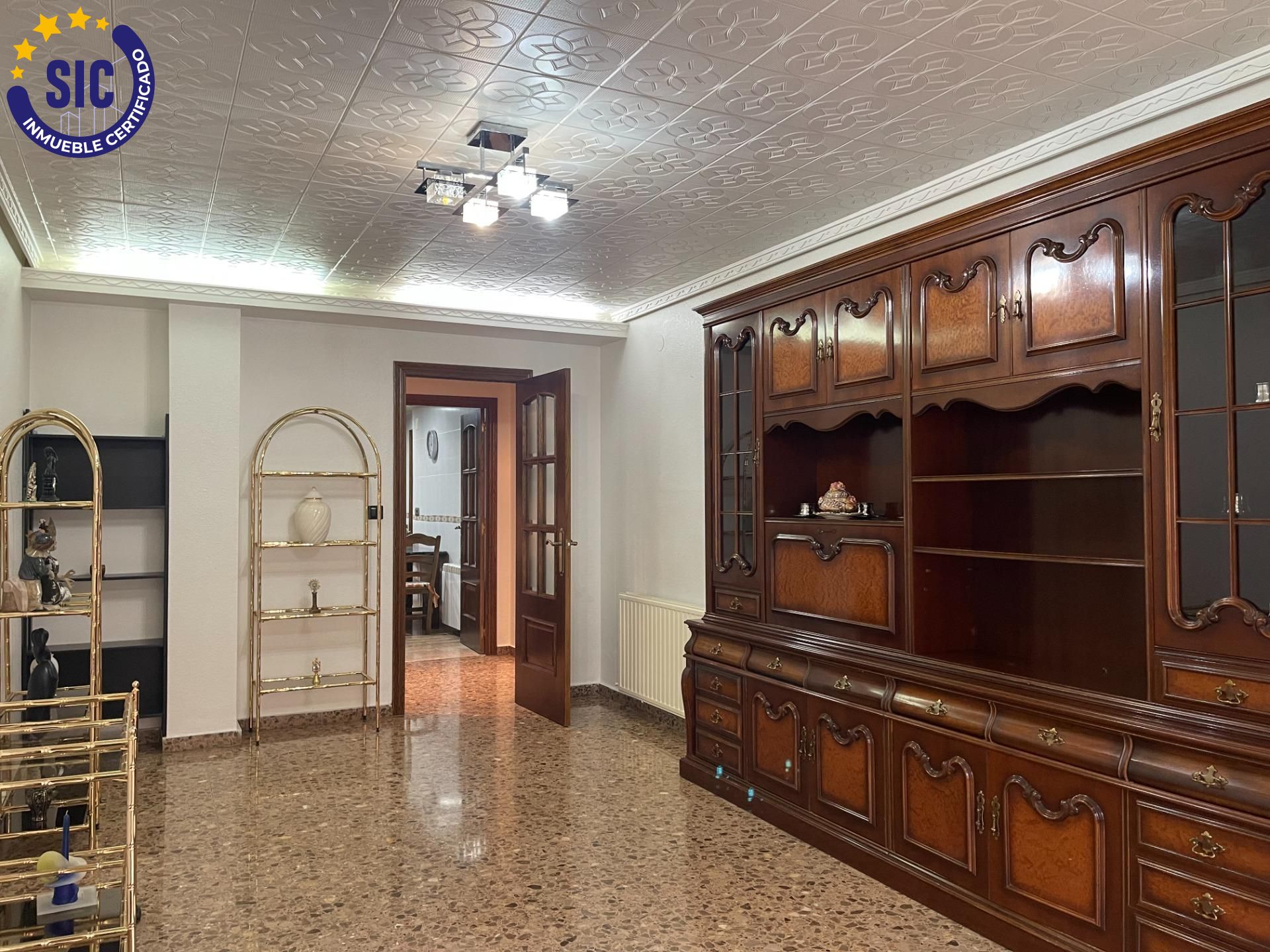 property image #4