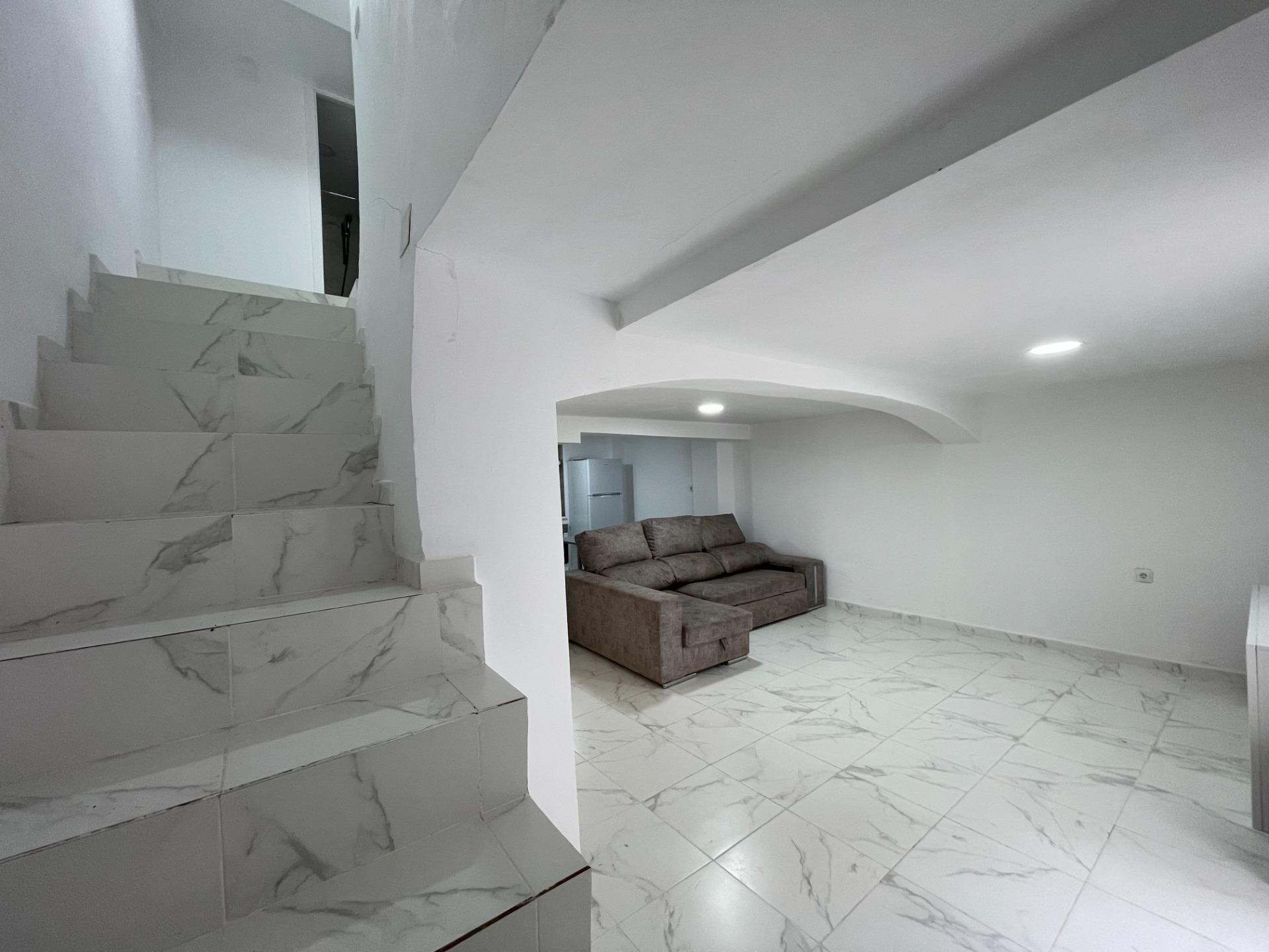 property image #3