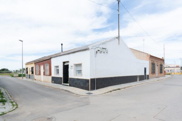 property image #1