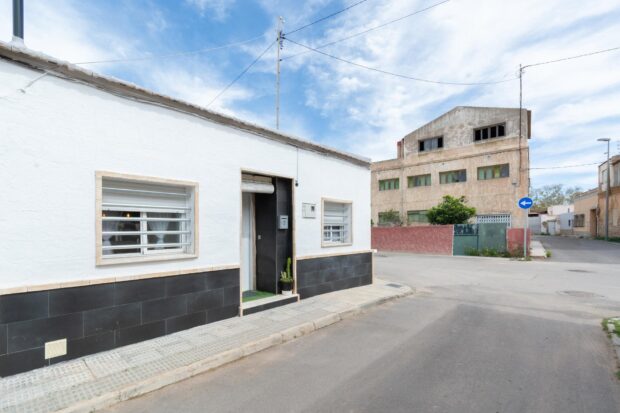 property image #2
