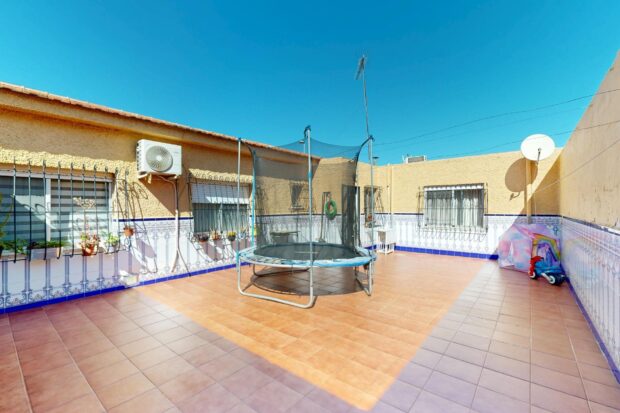 property image #0