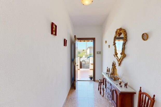 property image #1