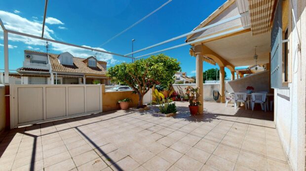 property image #2