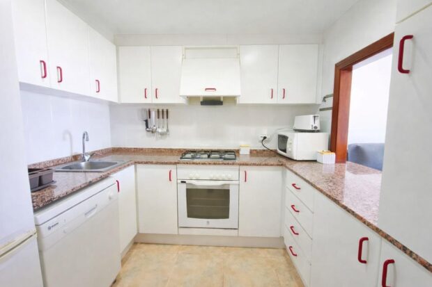 property image #3