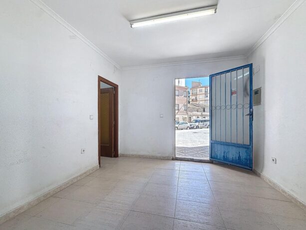 property image #1