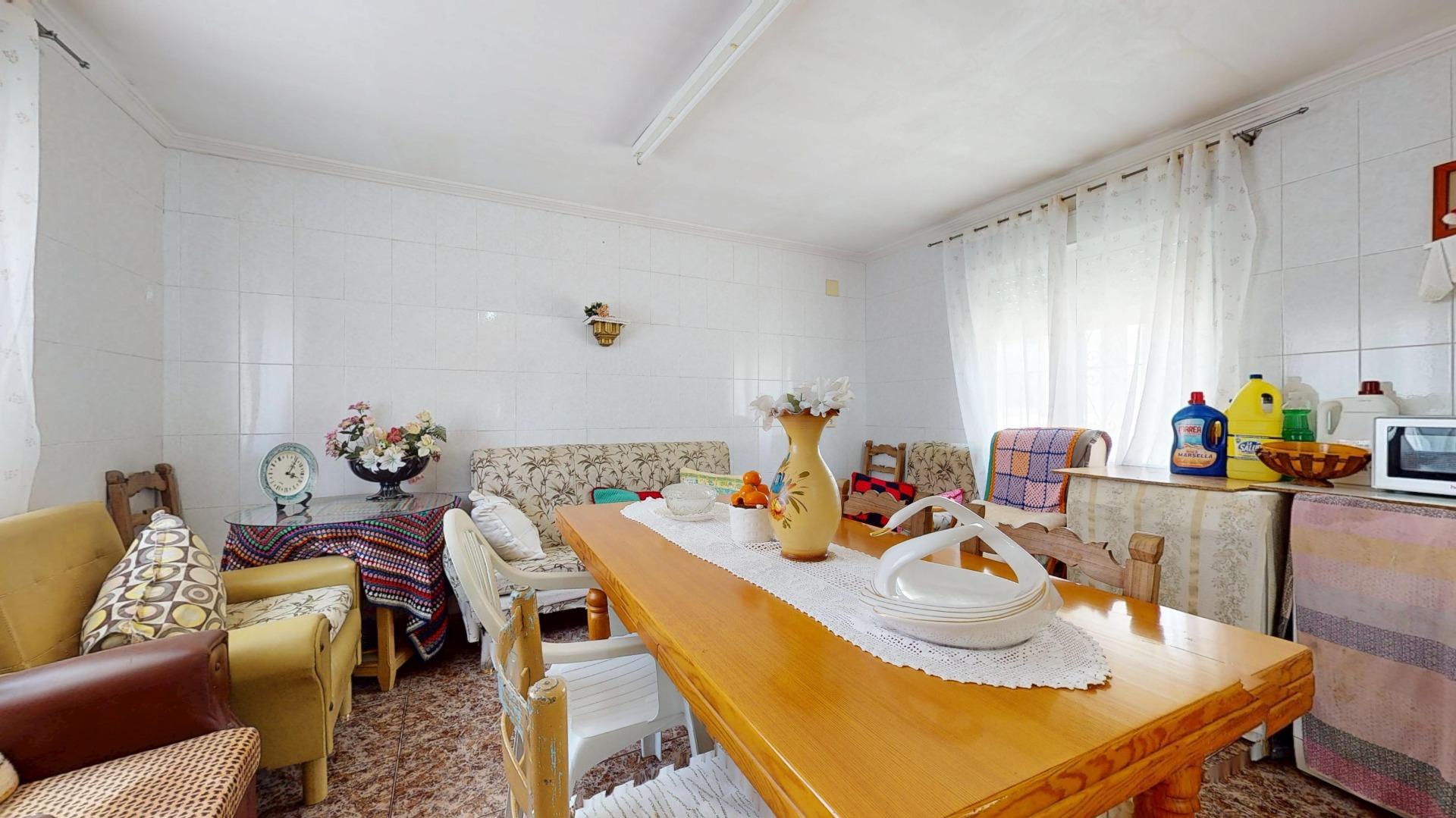 property image #2