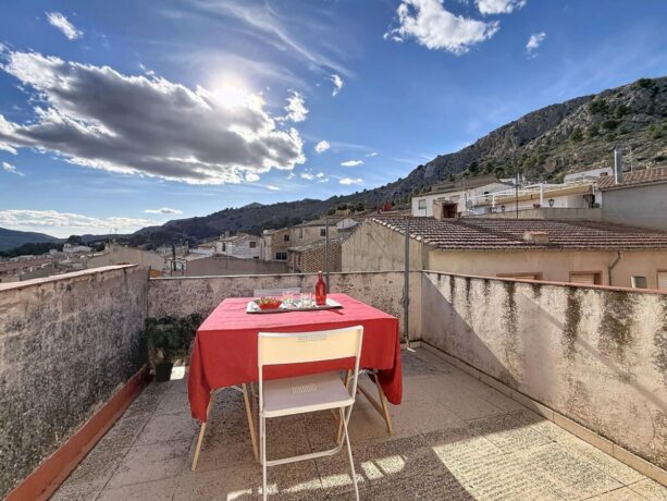 property image #3