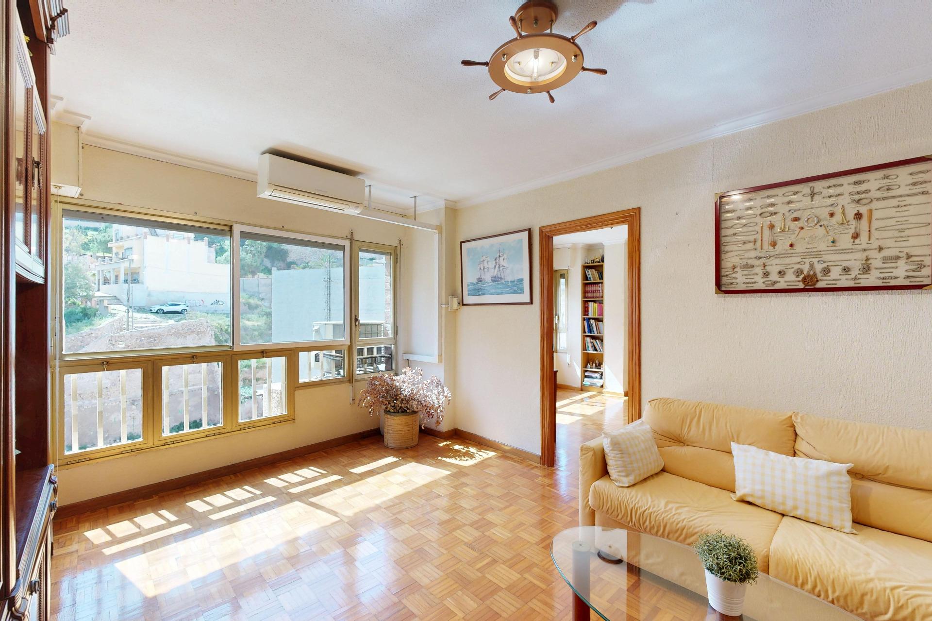property image #3