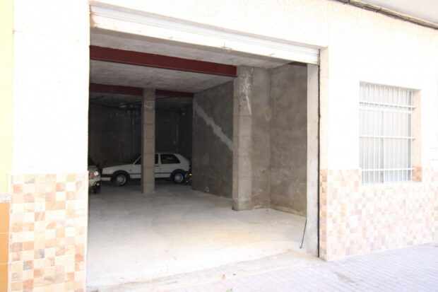 property image #3