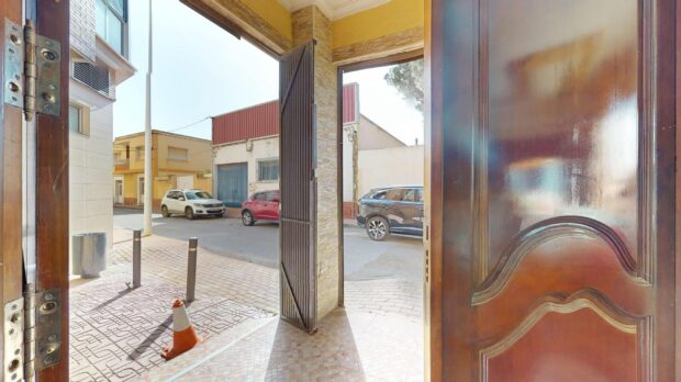 property image #4