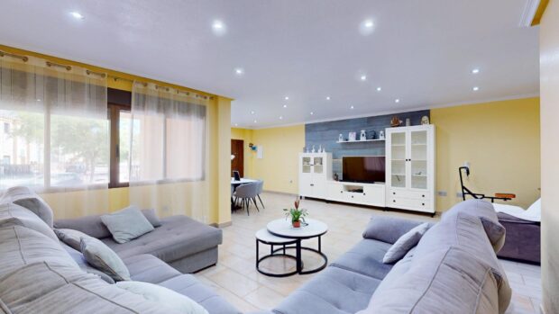 property image #1