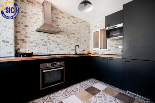 property image #0