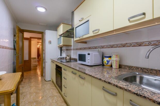 property image #3