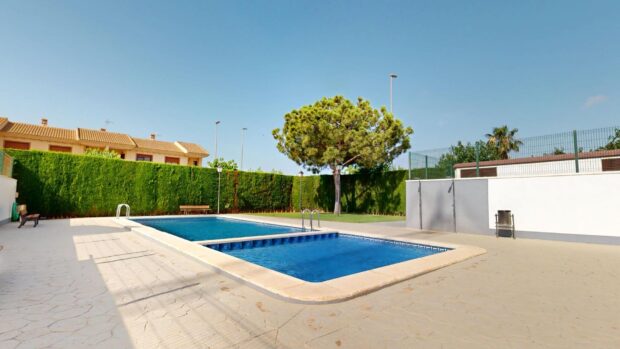 property image #3