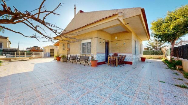 property image #0