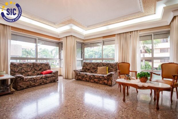 property image #3