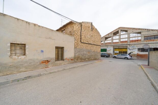 property image #1