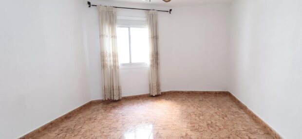 property image #3