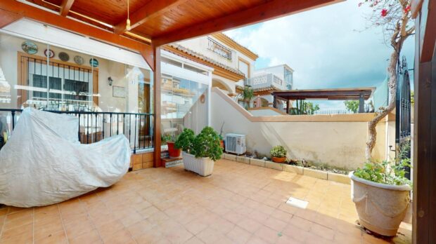 property image #3