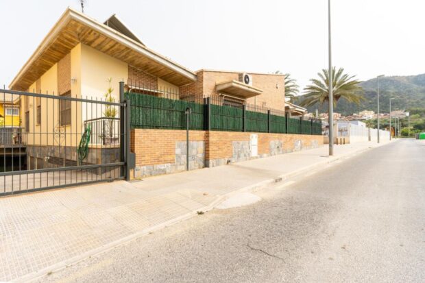 property image #3