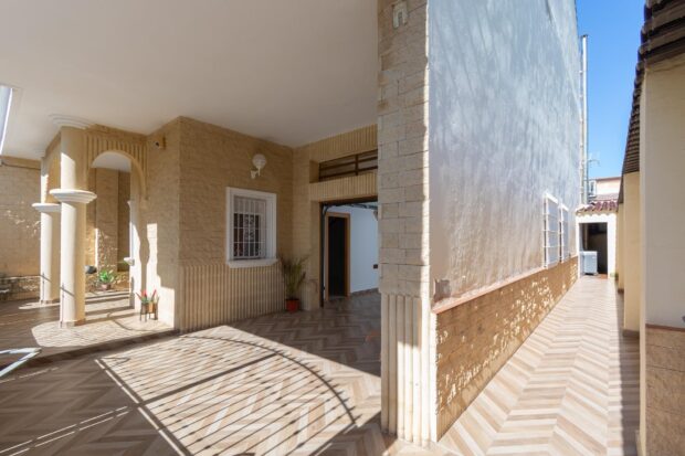 property image #3
