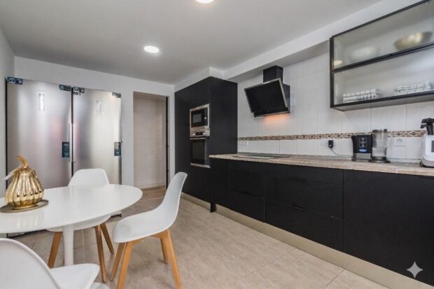 property image #3