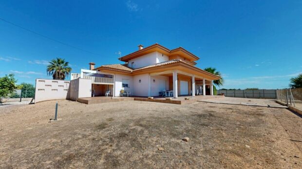 property image #4